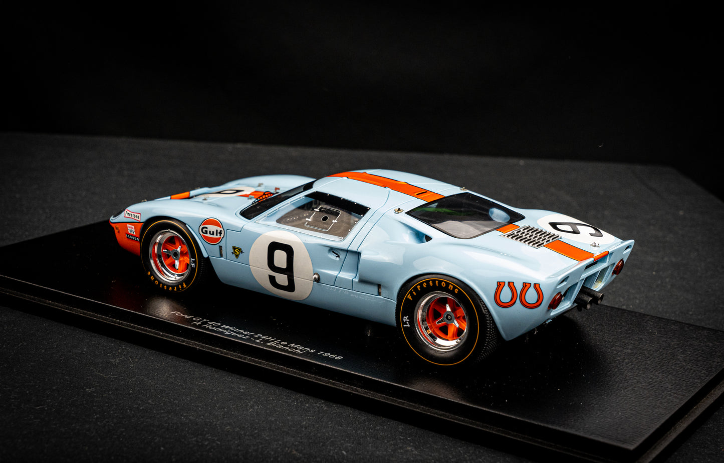 Ford GT40 Gulf #9 P. Rodriguez / L. Bianchi Winner 24h LeMans 1968 , Spark 1:18
