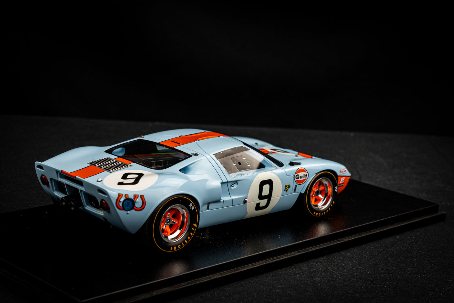 Ford GT40 Gulf #9 P. Rodriguez / L. Bianchi Winner 24h LeMans 1968 , Spark 1:18
