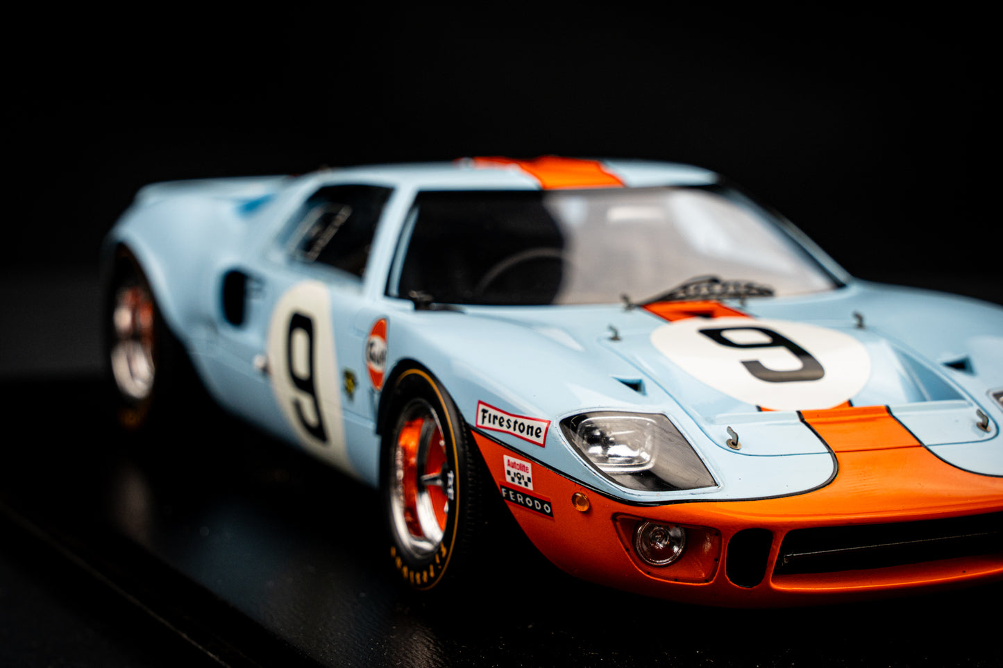 Ford GT40 Gulf #9 P. Rodriguez / L. Bianchi Winner 24h LeMans 1968 , Spark 1:18
