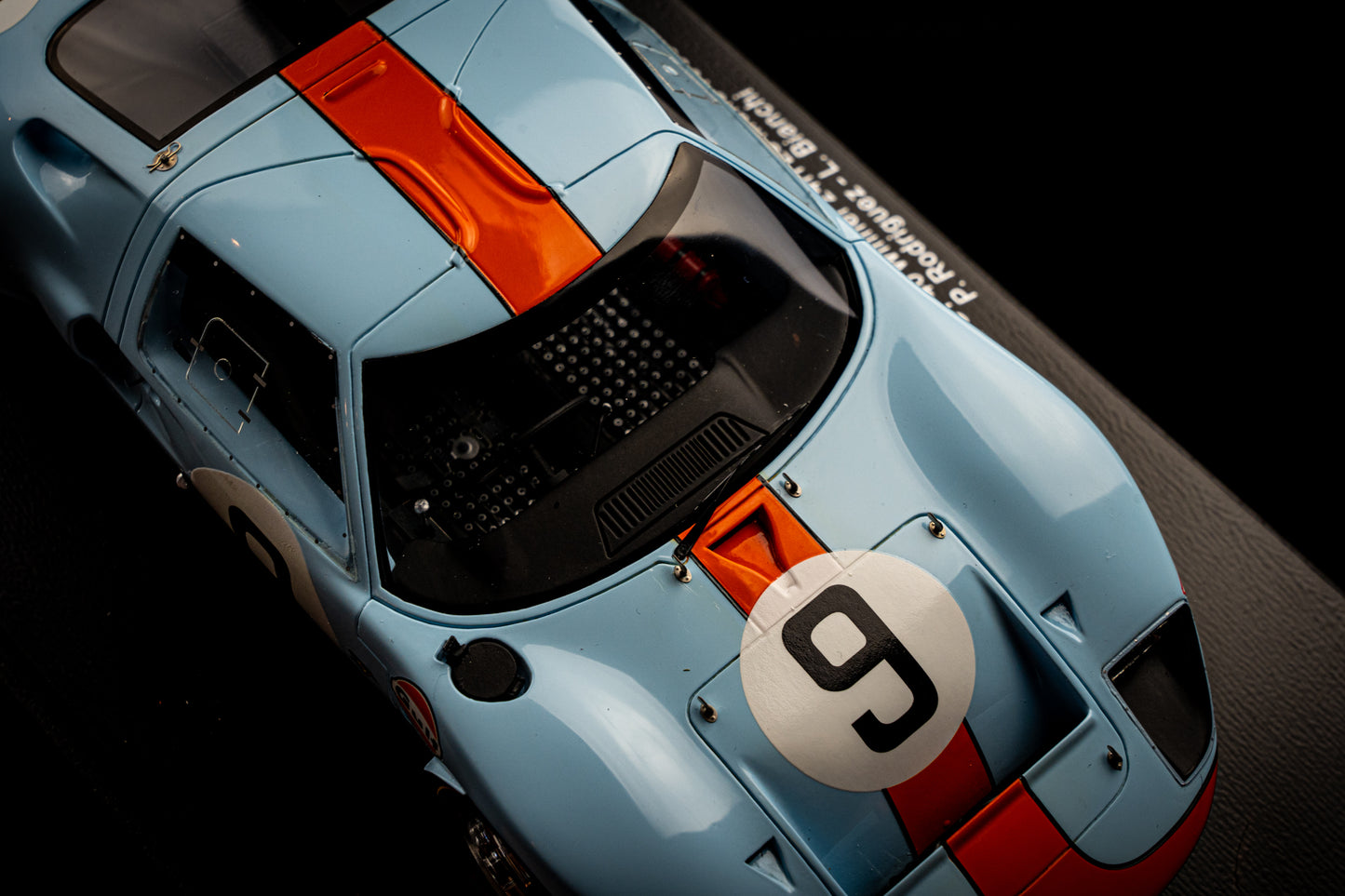 Ford GT40 Gulf #9 P. Rodriguez / L. Bianchi Winner 24h LeMans 1968 , Spark 1:18