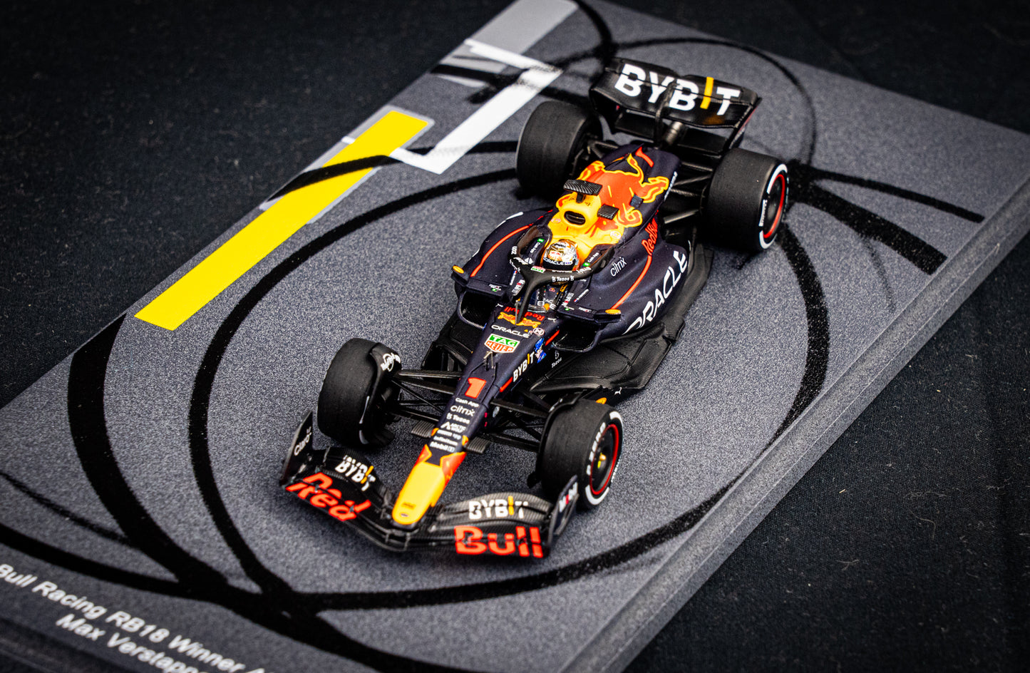 Max Verstappen - Red Bull Racing RB18 #1 Sieger Abu Dhabi GP / Formel 1 Weltmeister 2022, Spark 1:43