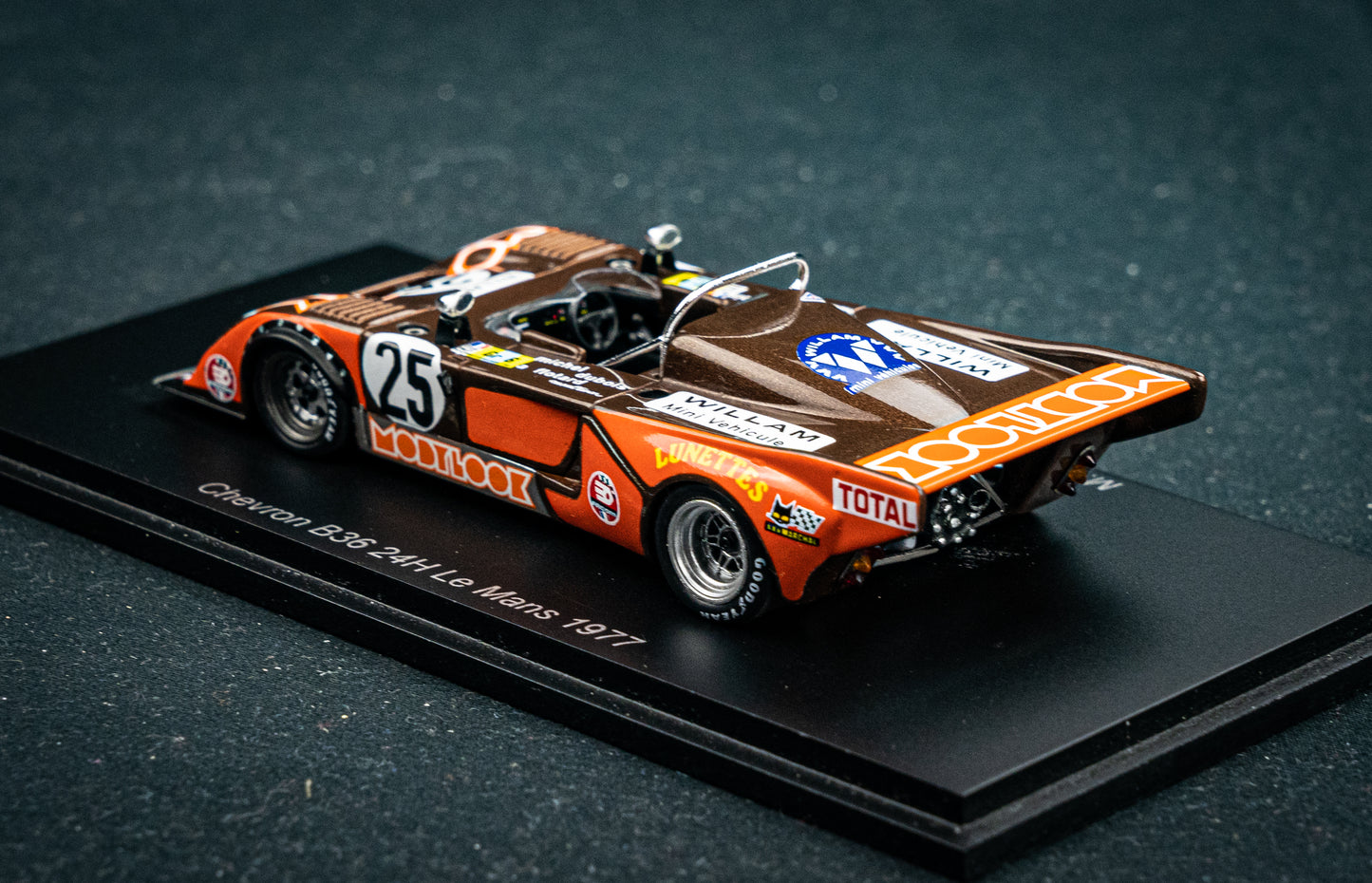 Chevron B36 #25 Oliver / Flotard / Dubois - 24h LeMans 1977 - Spark 1:43