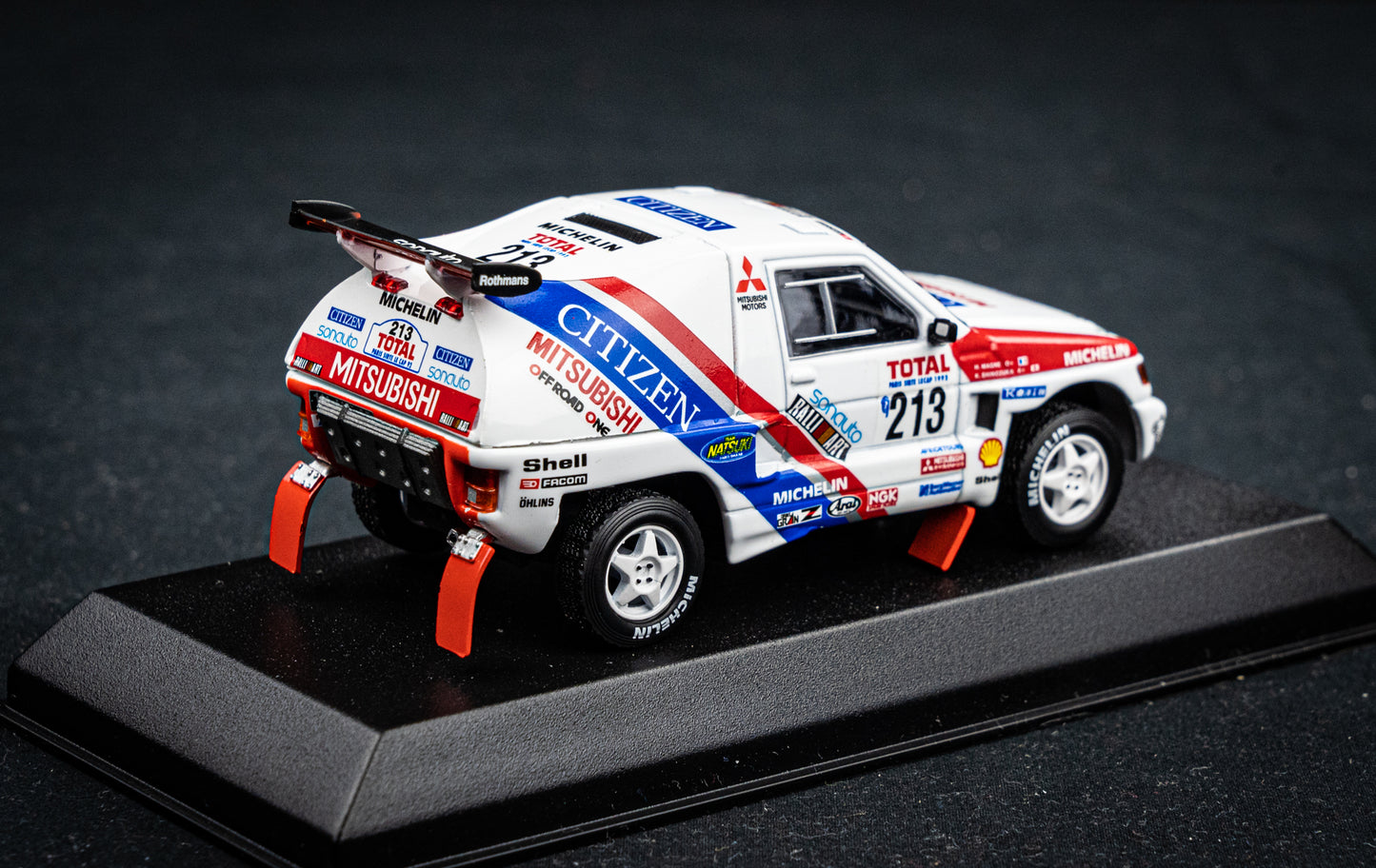 Mitsubishi Pajero #213 K. Shinozuka / H. Magne - 3rd Rallye Paris Dakar 1992 - Norev 1:43