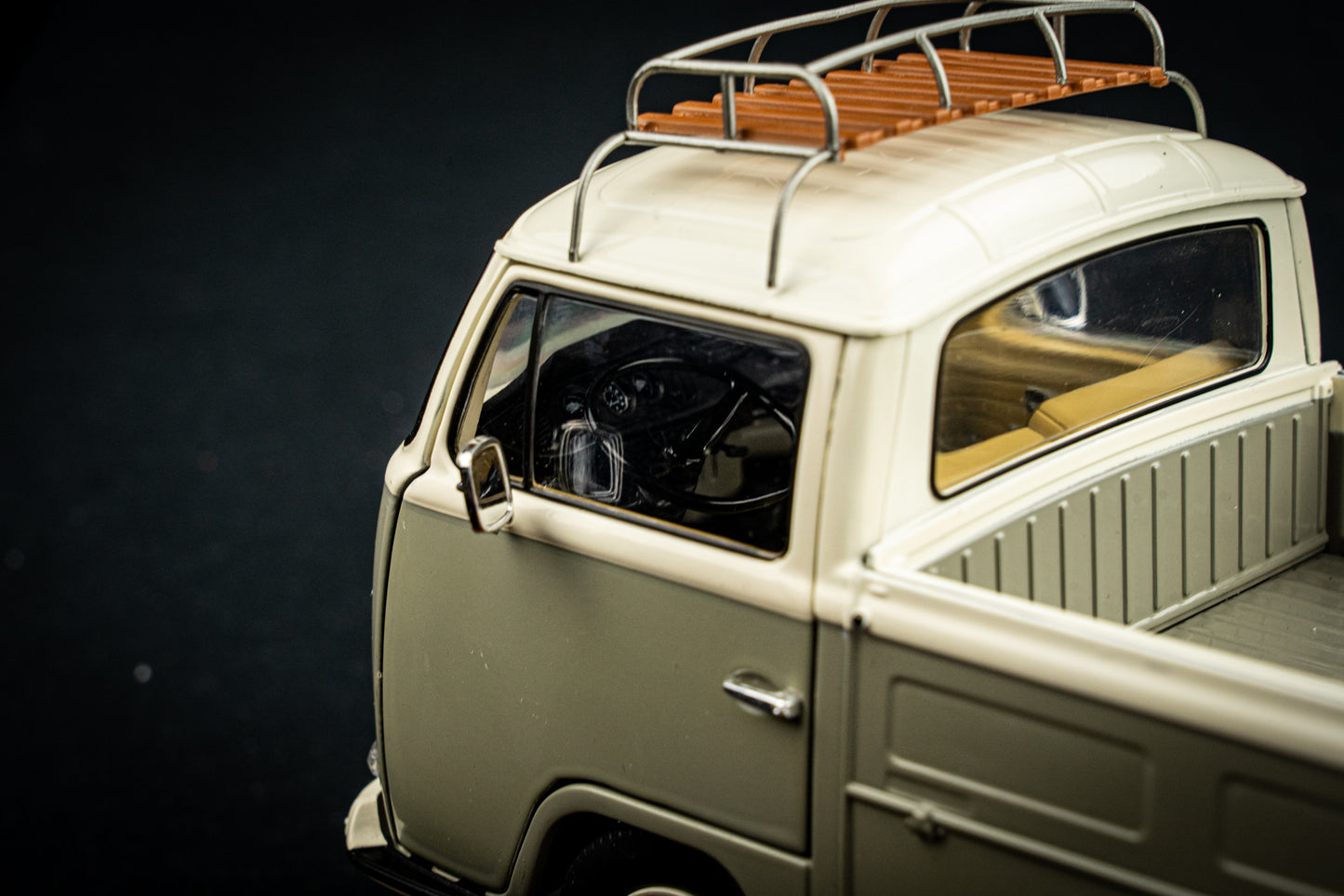 Volkswagen VW T2 Pickup grau 1968 rot - Solido 1:18