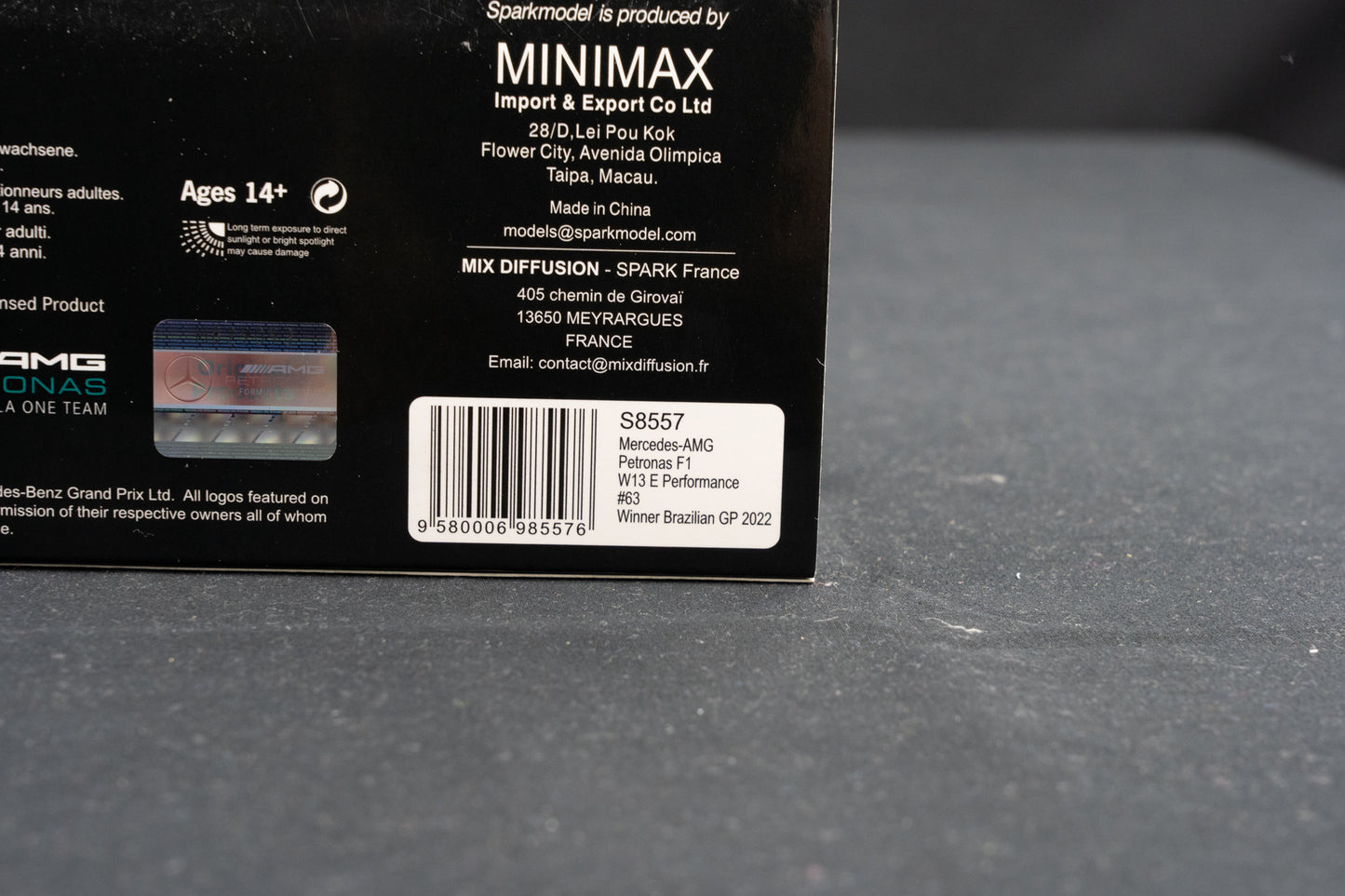 Georg Russell Mercedes-AMG W13E #63 Winner Brazilian GP 2022 mit Pitboard, Spark 1:43