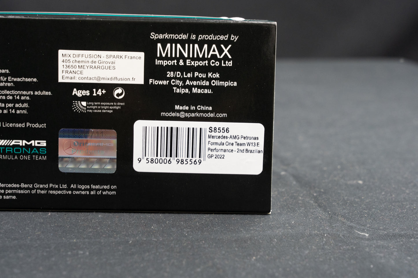Lewis Hamilton Mercedes-AMG W13E #44 2nd Brazilian GP 2022 mit Pitboard, Spark 1:43