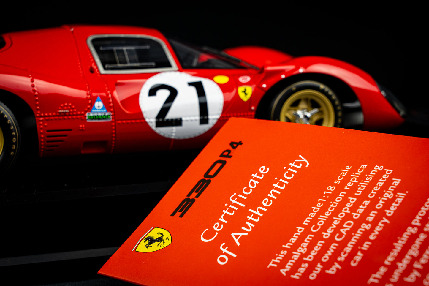 Ferrari 330 P4 #21 Scarfiotti / Parkes P2 / Klassensieger 24h LeMans 1967 Amalgam 1:18