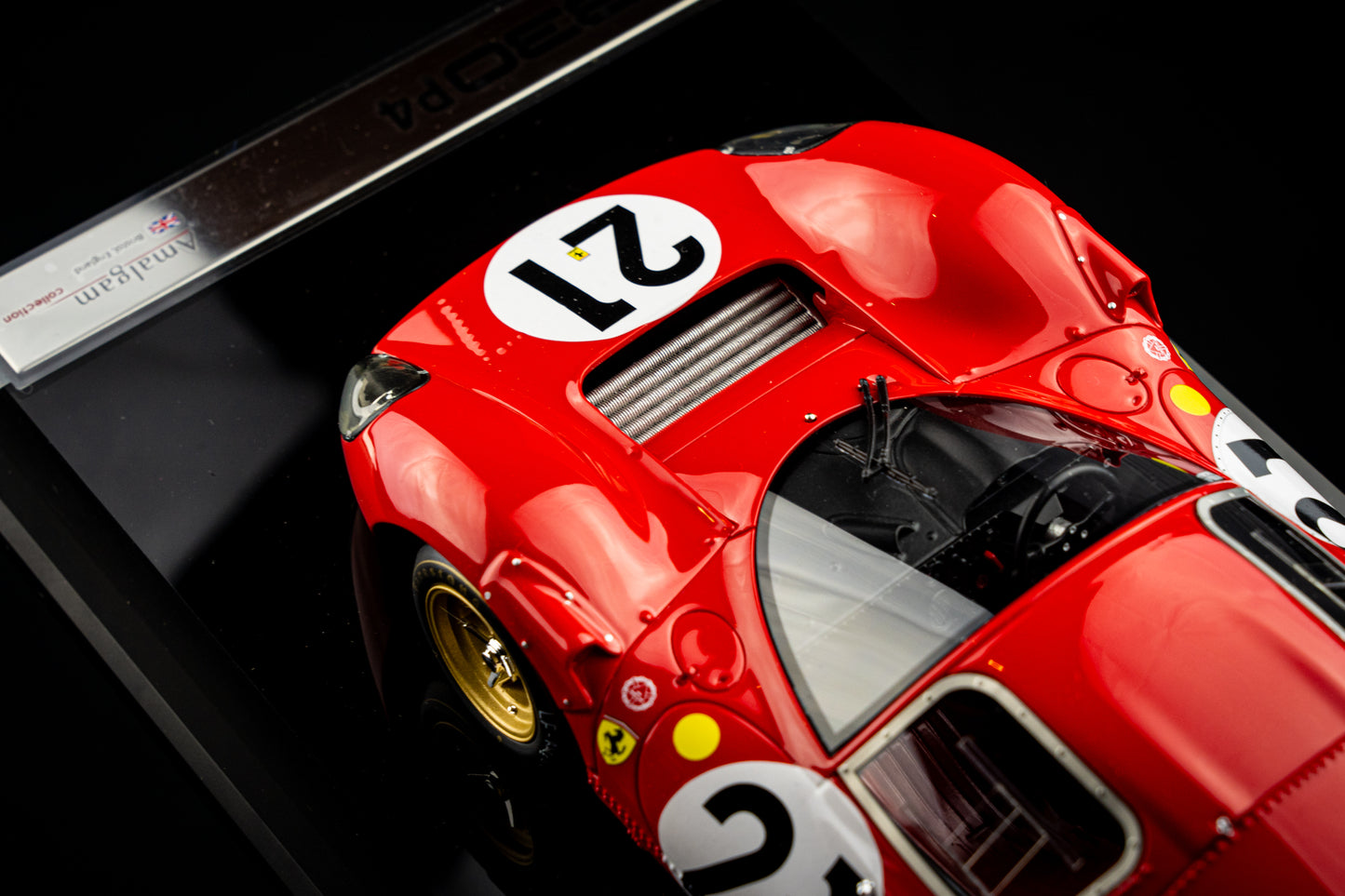 Ferrari 330 P4 #21 Scarfiotti / Parkes P2 / Klassensieger 24h LeMans 1967 Amalgam 1:18