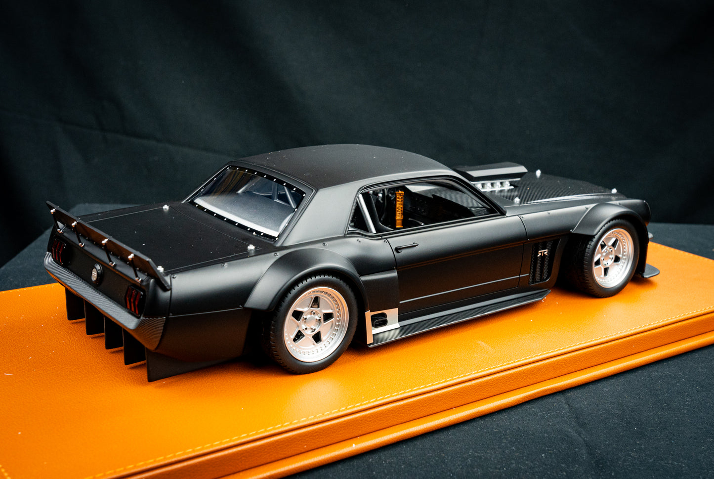 Ken Block Ford Mustang Hoonigan #43 BLACK Edition Baujahr 1965 lim. 1/250 pcs. 1:12