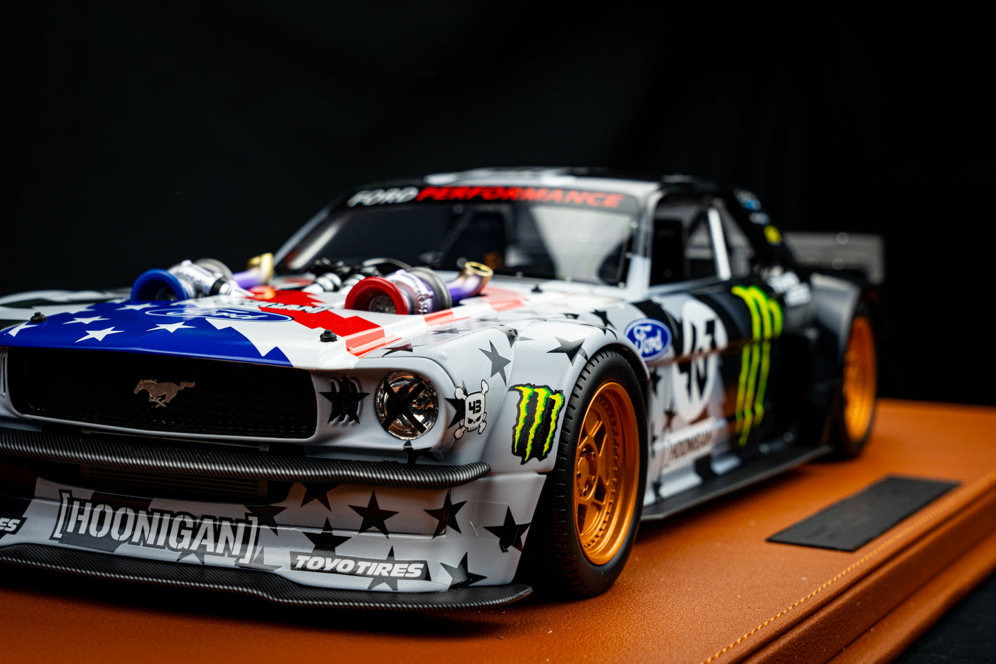Ken Block Ford Mustang Hoonigan #43 "Stars & Stripes" V2 Baujahr 1965 lim. 1/250 pcs. 1:12