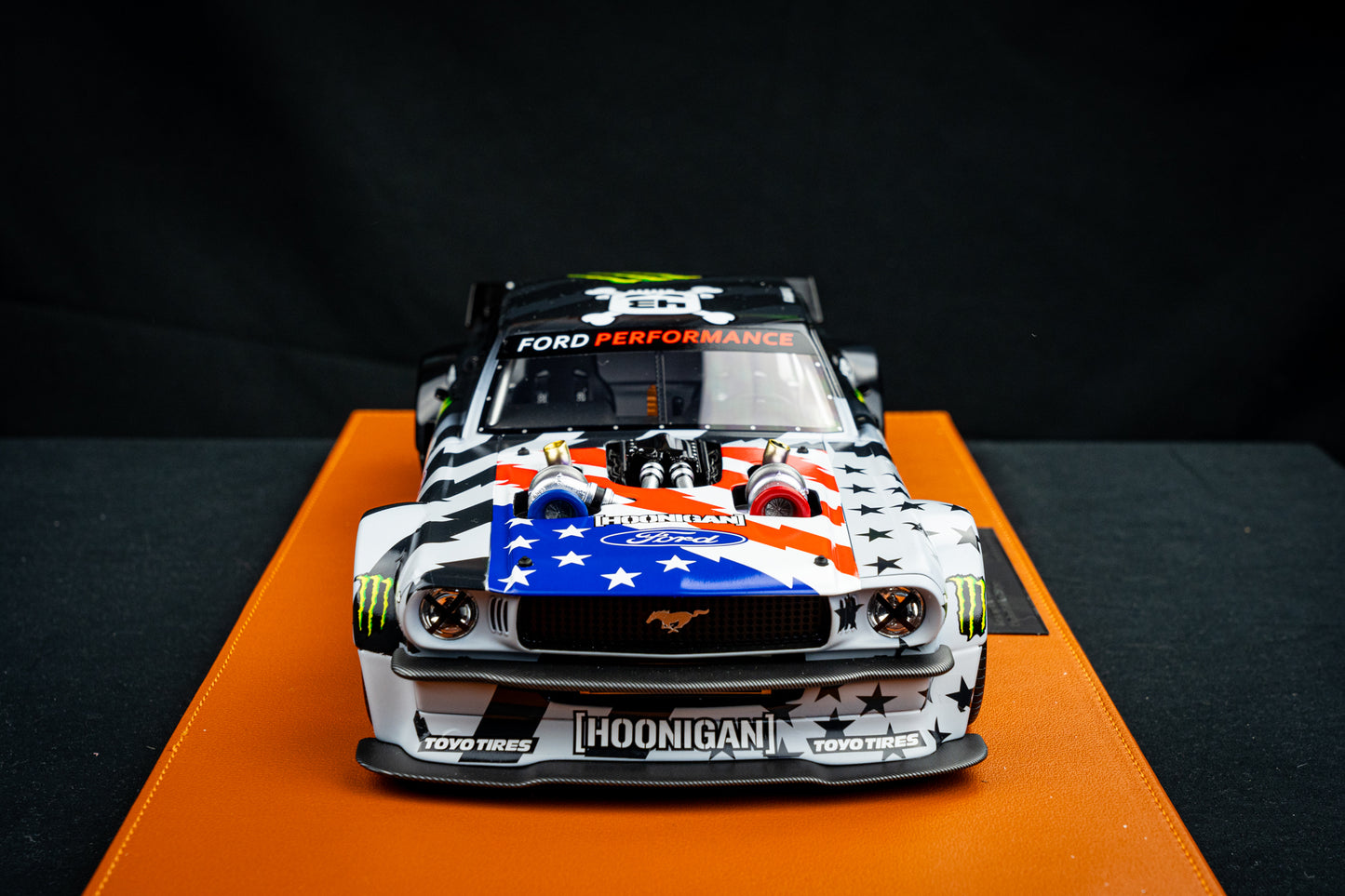 Ken Block Ford Mustang Hoonigan #43 "Stars & Stripes" V2 Baujahr 1965 lim. 1/250 pcs. 1:12