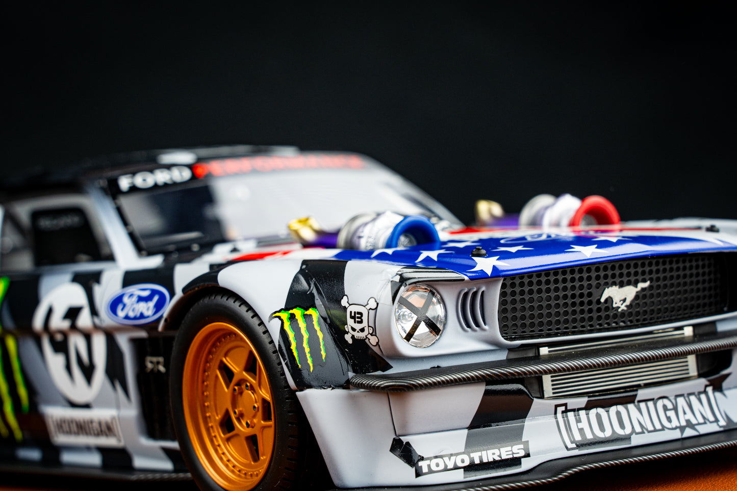 Ken Block Ford Mustang Hoonigan #43 "Stars & Stripes" V2 Baujahr 1965 lim. 1/250 pcs. 1:12