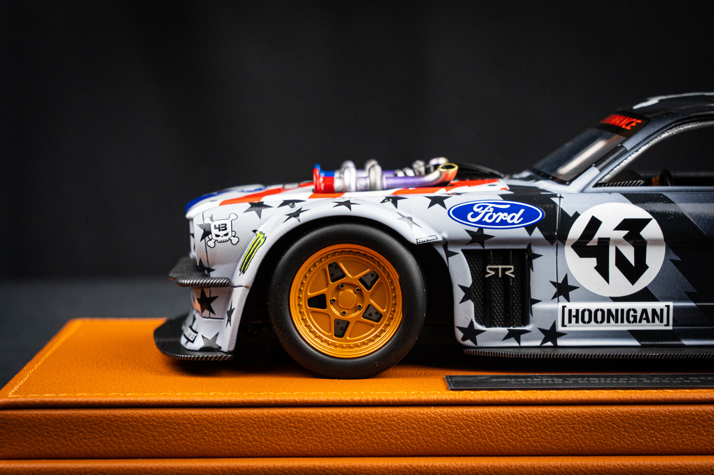 Ken Block #43 Ford Mustang 1965 Hoonigan V2 Stars and Stripes lim. 1/500 pcs. TopMarques 1:18