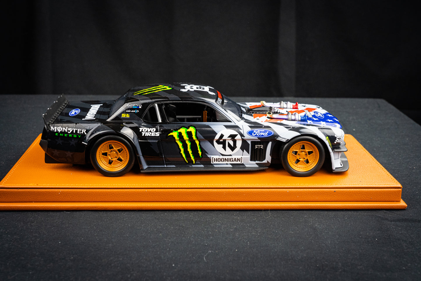 Ken Block #43 Ford Mustang 1965 Hoonigan V2 Stars and Stripes lim. 1/500 pcs. TopMarques 1:18