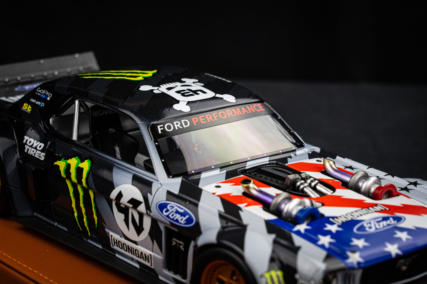 Ken Block #43 Ford Mustang 1965 Hoonigan V2 Stars and Stripes lim. 1/500 pcs. TopMarques 1:18