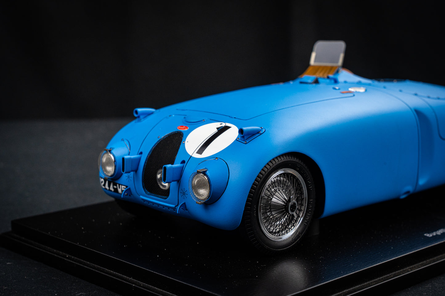 Bugatti 57C #1 J-P. Wimille / P. Veyron - Sieger 24h LeMans 1939, Spark 1:18