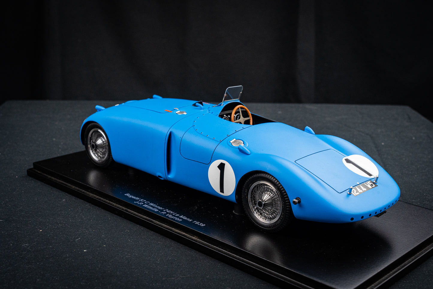 Bugatti 57C #1 J-P. Wimille / P. Veyron - Sieger 24h LeMans 1939, Spark 1:18