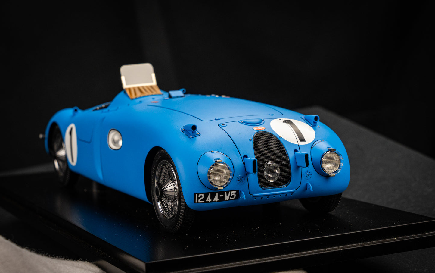 Bugatti 57C #1 J-P. Wimille / P. Veyron - Sieger 24h LeMans 1939, Spark 1:18