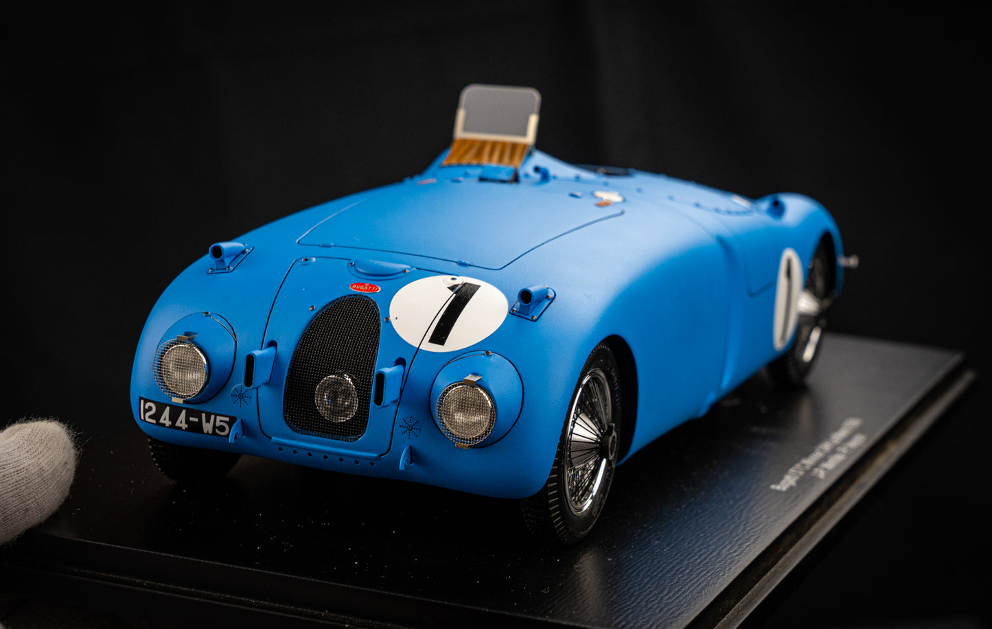 Bugatti 57C #1 J-P. Wimille / P. Veyron - Sieger 24h LeMans 1939, Spark 1:18