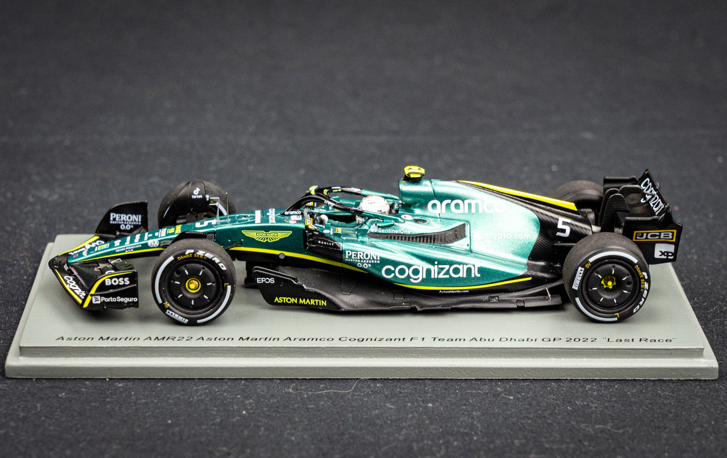 Sebastian Vettel Aston Martin #5 Last Race GP Abu Dhabi 2022 - Spark 1:43