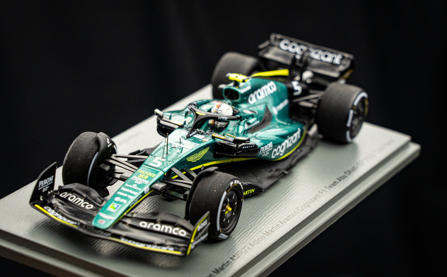 Sebastian Vettel Aston Martin #5 Last Race GP Abu Dhabi 2022 - Spark 1:43