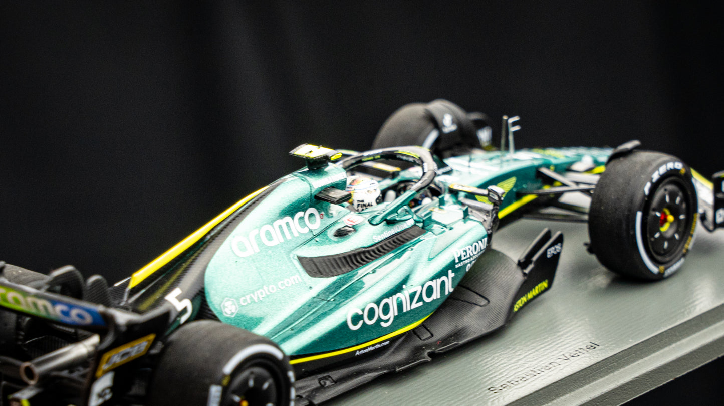Sebastian Vettel Aston Martin #5 Last Race GP Abu Dhabi 2022 - Spark 1:43