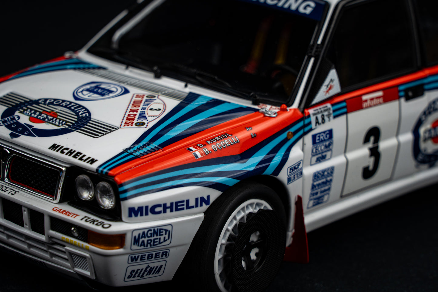 Lancia Delta HF Integrale Evo #3 D. Auriol / B. Occelli Tour de Corse 1992 - Kyosho 1:18