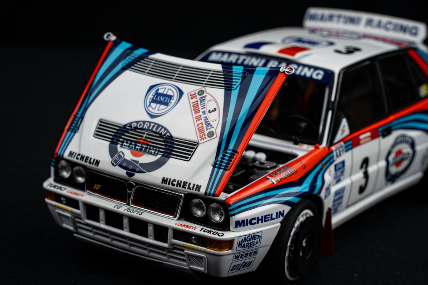 Lancia Delta HF Integrale Evo #3 D. Auriol / B. Occelli Tour de Corse 1992 - Kyosho 1:18