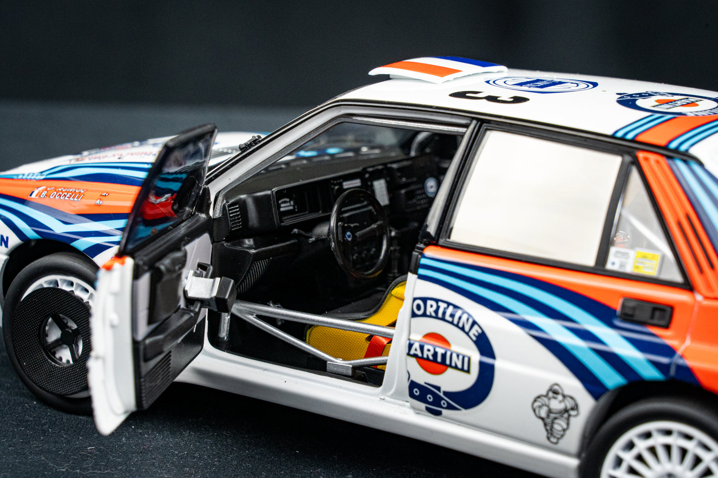 Lancia Delta HF Integrale Evo #3 D. Auriol / B. Occelli Tour de Corse 1992 - Kyosho 1:18