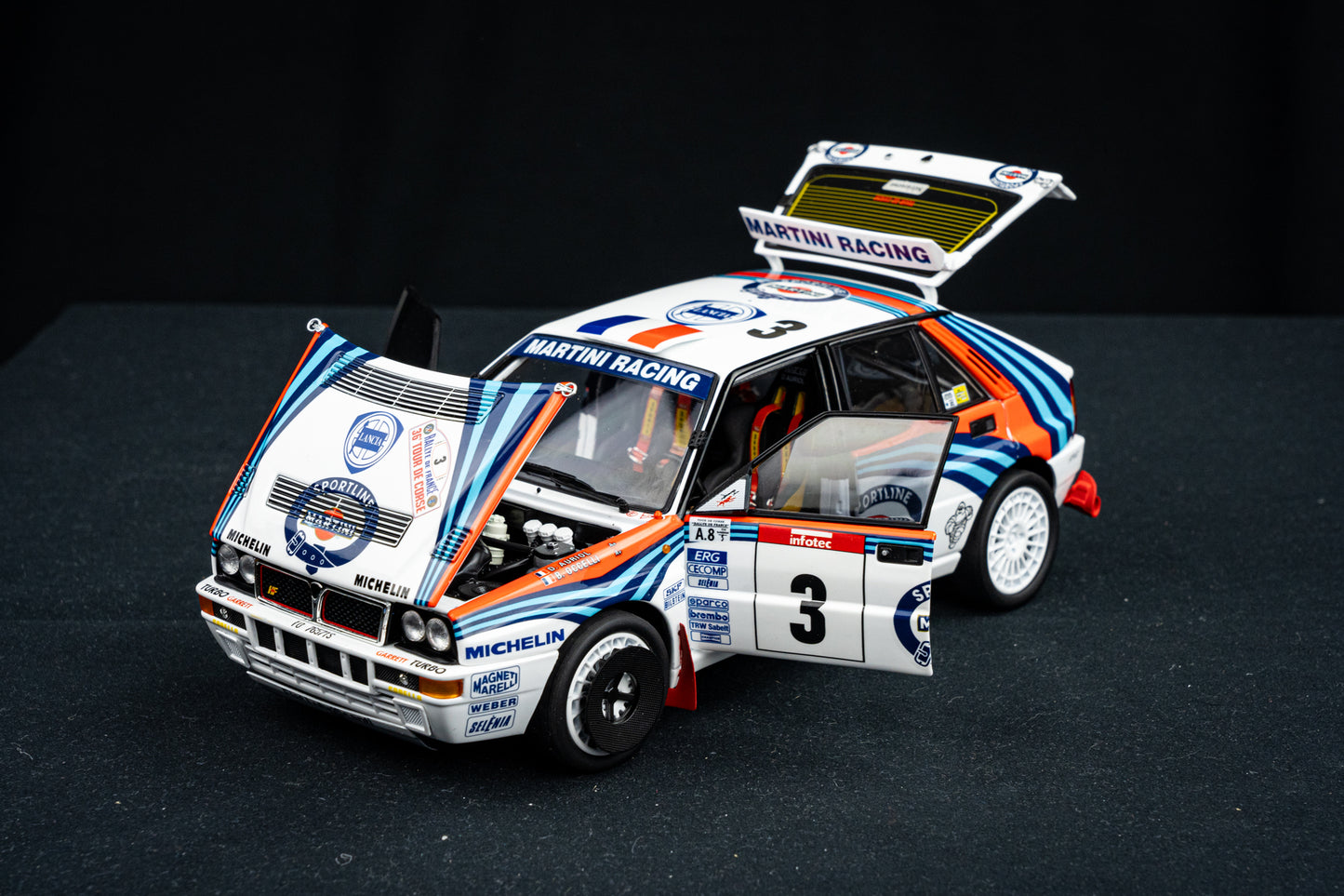 Lancia Delta HF Integrale Evo #3 D. Auriol / B. Occelli Tour de Corse 1992 - Kyosho 1:18