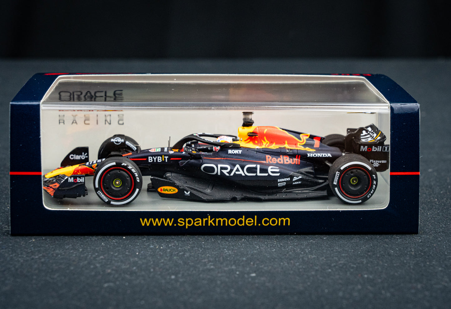 Max Verstappen Red Bull Racing RB19 #1 Winner GP Bahrain 2023 - Spark 1:43