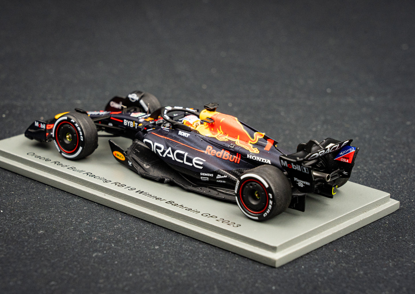 Max Verstappen Red Bull Racing RB19 #1 Winner GP Bahrain 2023 - Spark 1:43