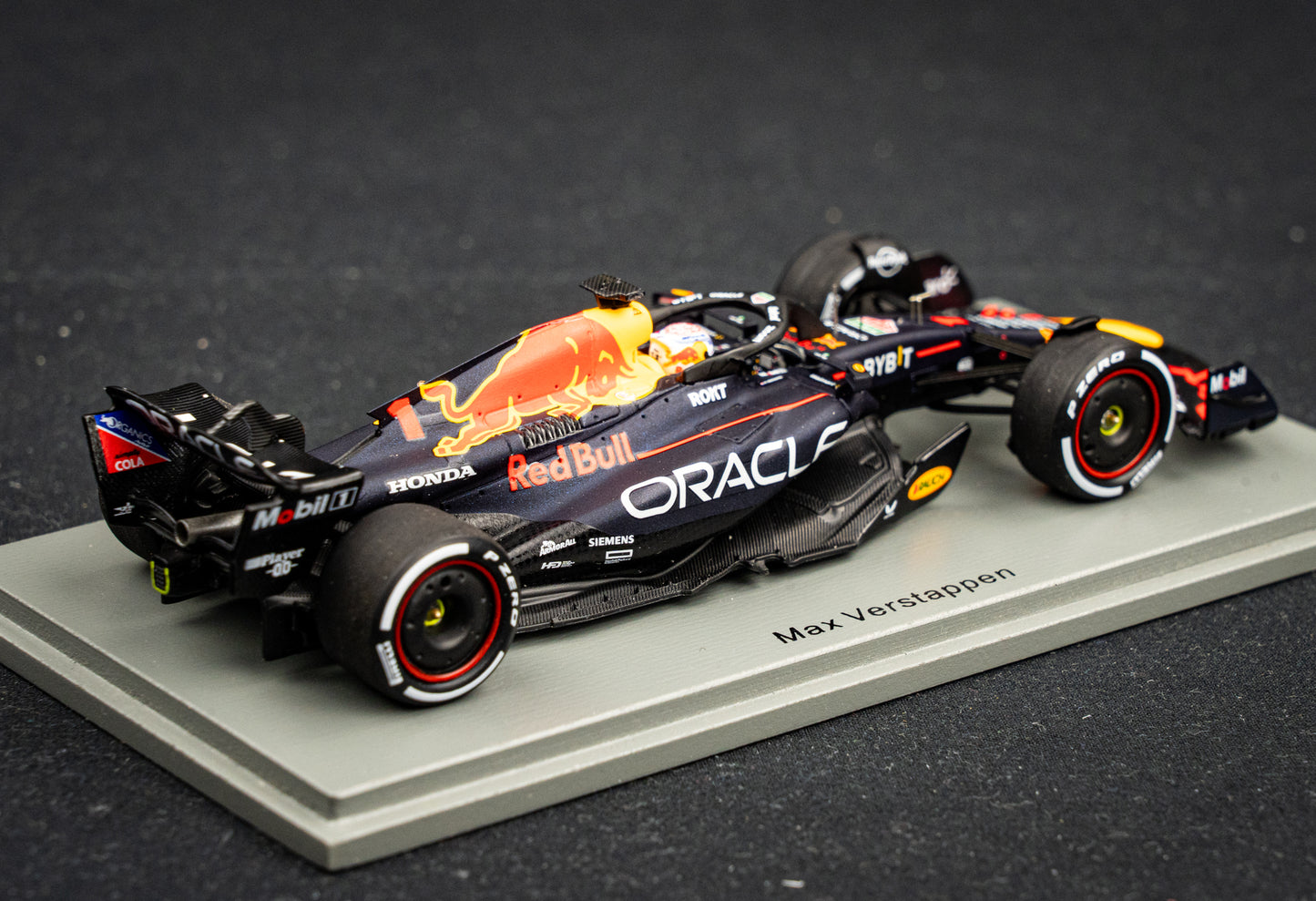 Max Verstappen Red Bull Racing RB19 #1 Winner GP Bahrain 2023 - Spark 1:43