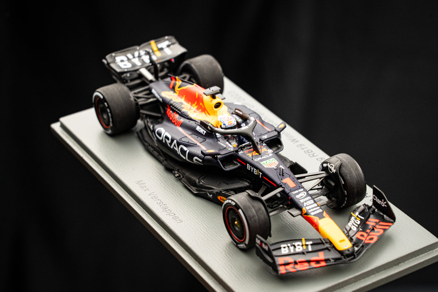 Max Verstappen Red Bull Racing RB19 #1 Winner GP Bahrain 2023 - Spark 1:43