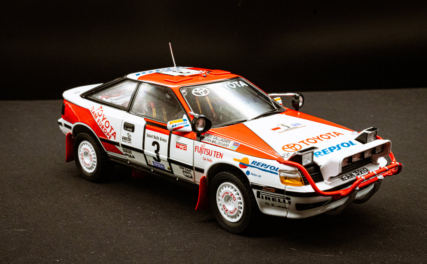 Toyota Celica GT4 Gr. A #3 B. Waldegaard / F. Gallagher - Safari Rallye 1990 - Kyosho 1:18
