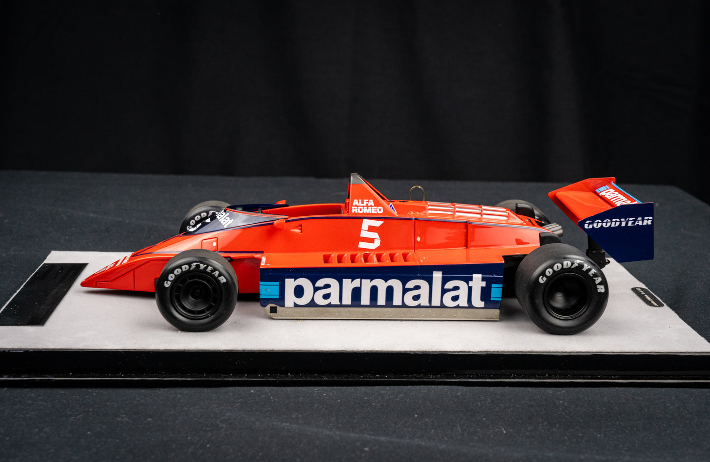 Niki Lauda Brabham Alfa Romeo BT48 #5 lim. 77 pcs. - GP Austria 1979 - Tecnomodel 1:18