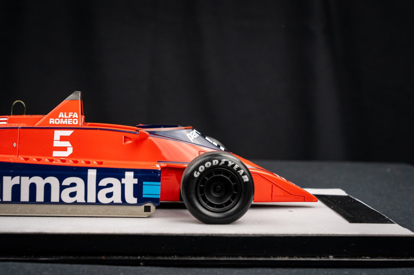 Niki Lauda Brabham Alfa Romeo BT48 #5 lim. 77 pcs. - GP Austria 1979 - Tecnomodel 1:18