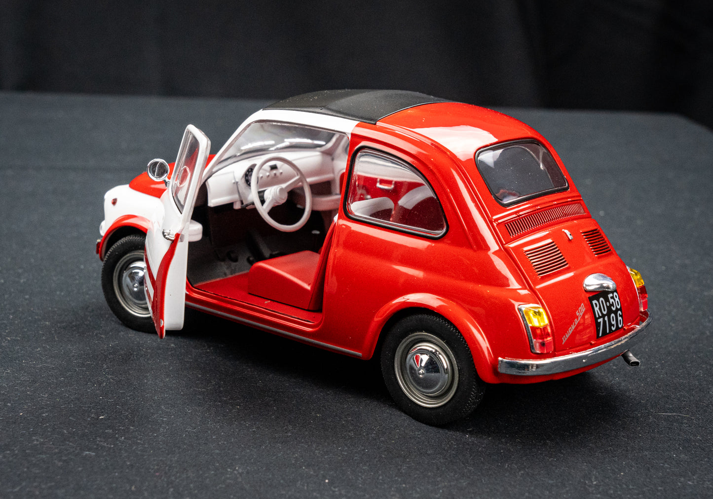 Fiat 500 L "Robe di Kappa" Soilodo 1:18