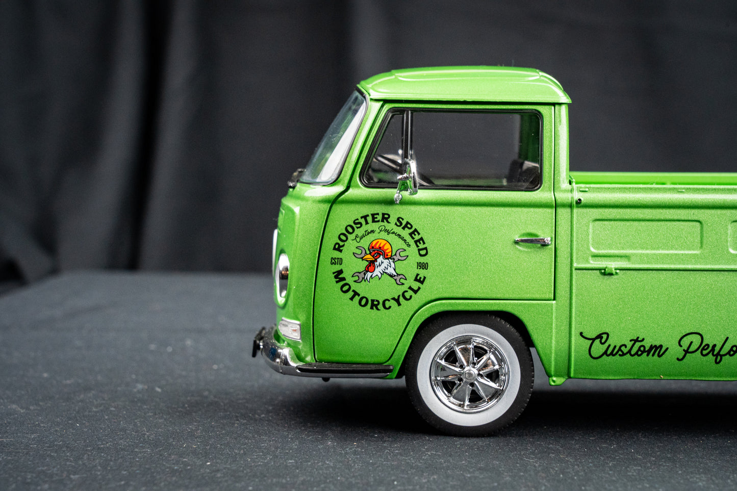 VW T2 PickUp Costum Performance Shop 1968 in grün - Solido 1:18