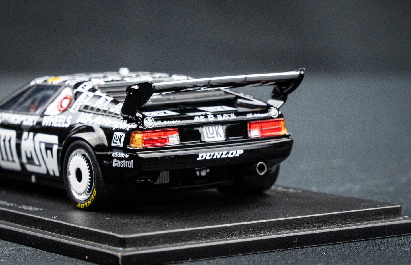 BMW M1 #111 Libert / Witmeur / Krankenberg - 24h LeMans 1986 - Spark 1:43