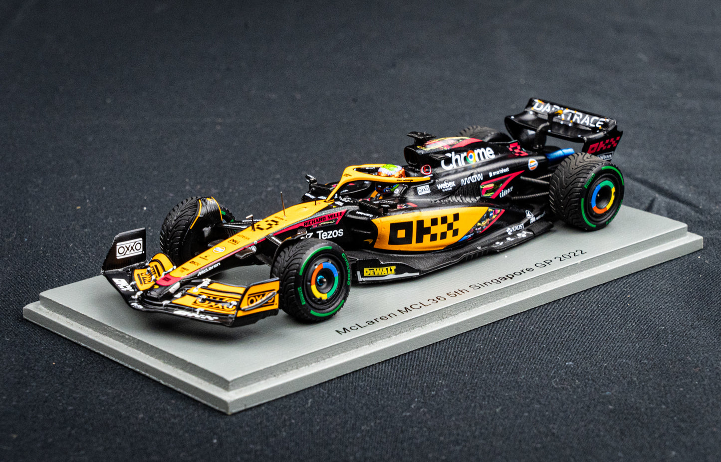 McLaren MCL36 #3 D. Ricciardo - P5 GP Singapore 2022 - Spark 1:43