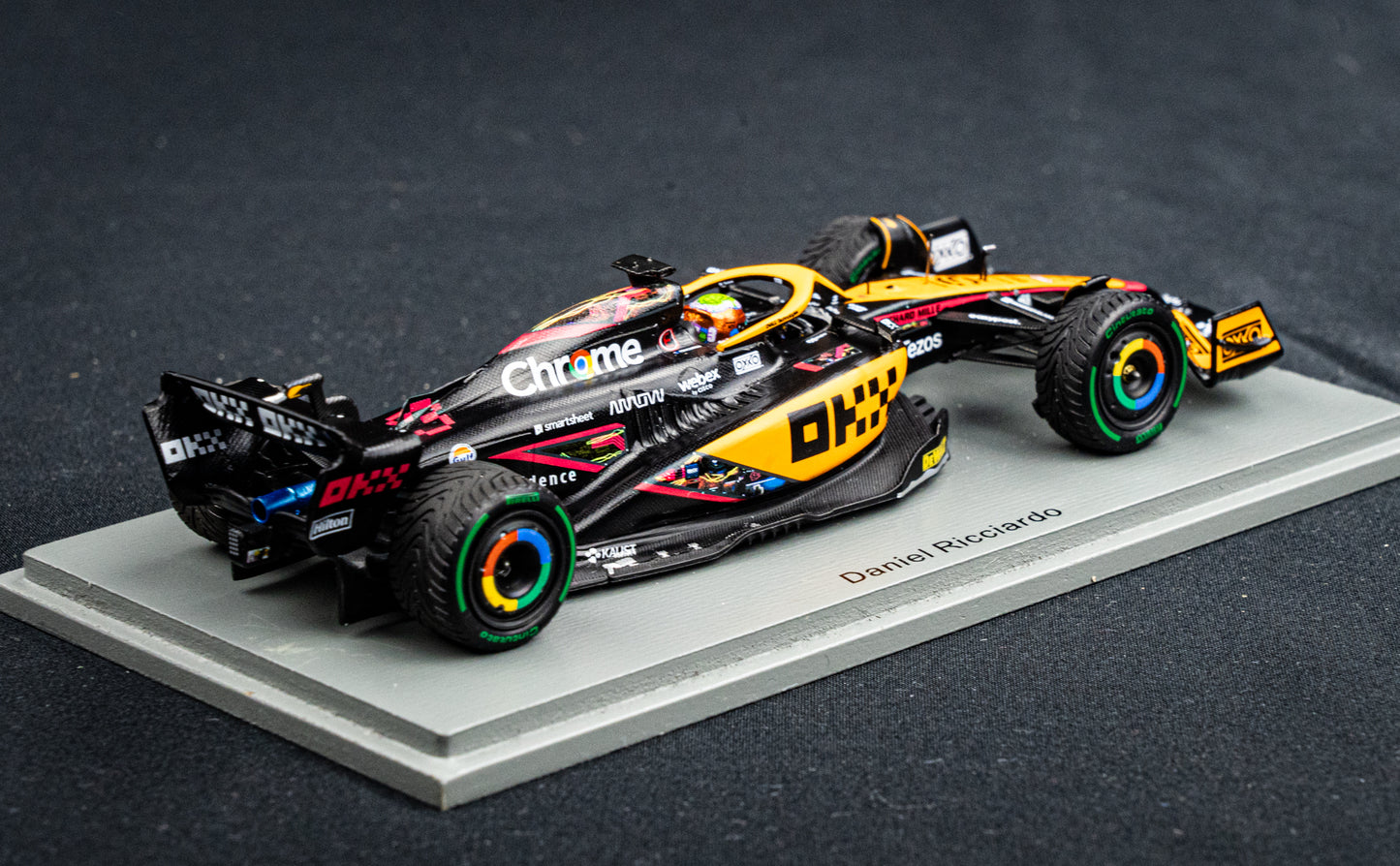McLaren MCL36 #3 D. Ricciardo - P5 GP Singapore 2022 - Spark 1:43