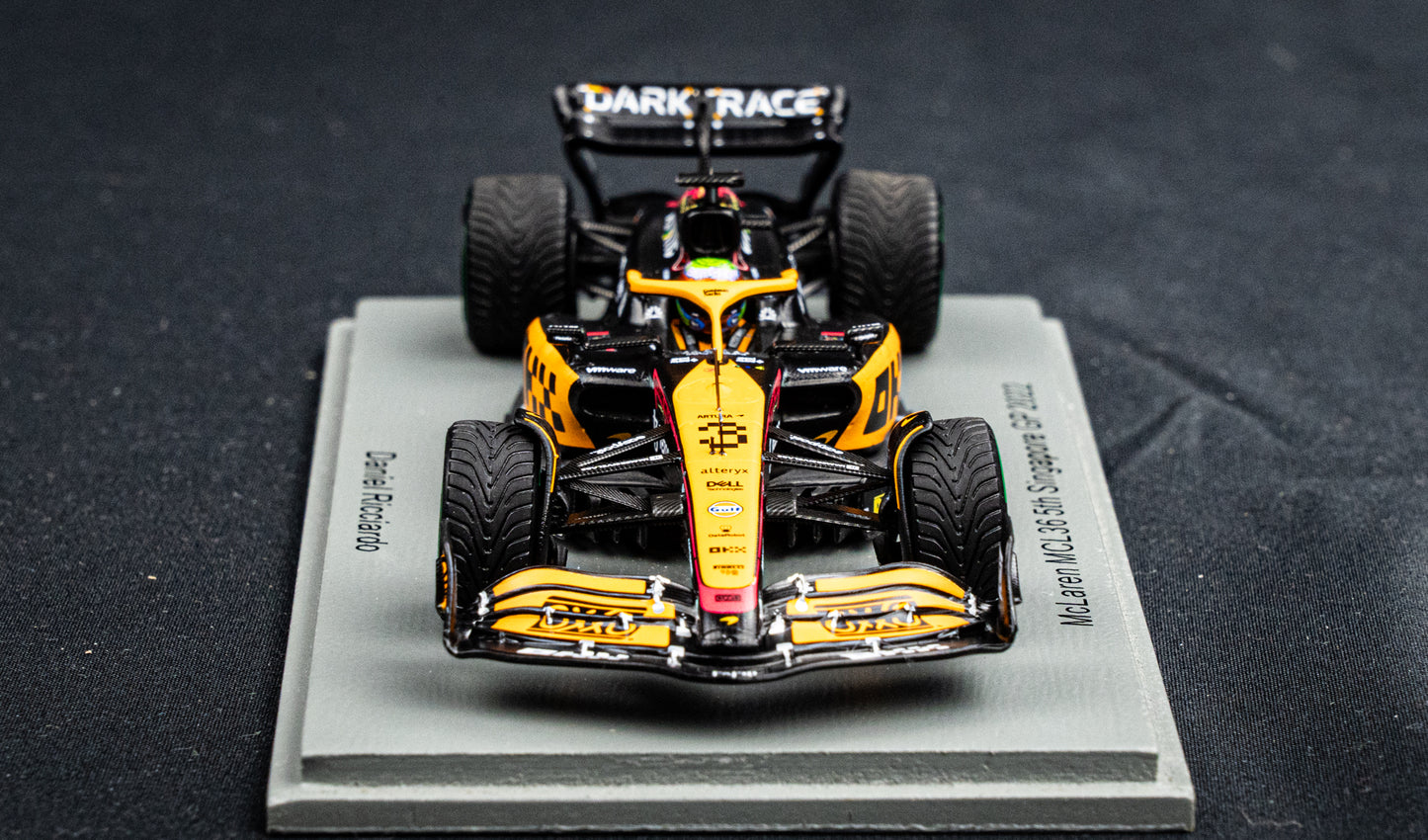 McLaren MCL36 #3 D. Ricciardo - P5 GP Singapore 2022 - Spark 1:43
