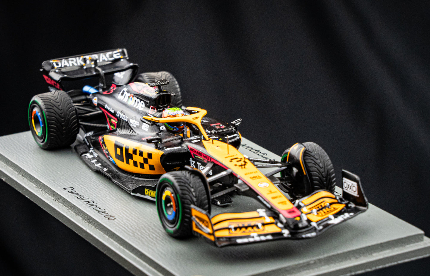 McLaren MCL36 #3 D. Ricciardo - P5 GP Singapore 2022 - Spark 1:43