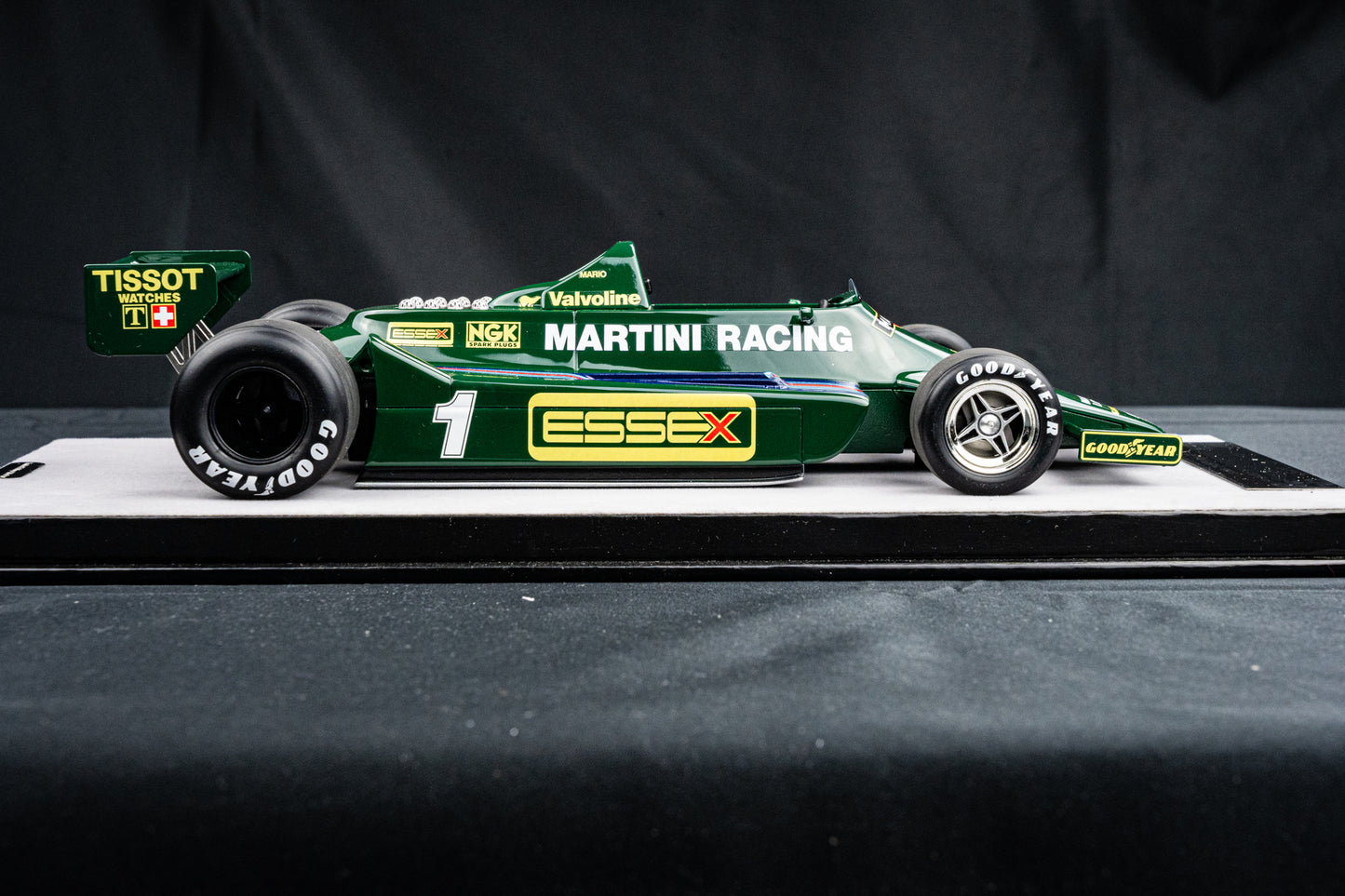 Lotus 79 #1 Mario Andretti lim. 145 Stk. - GP Italia 1979 Monza - Tecno Models 1:18