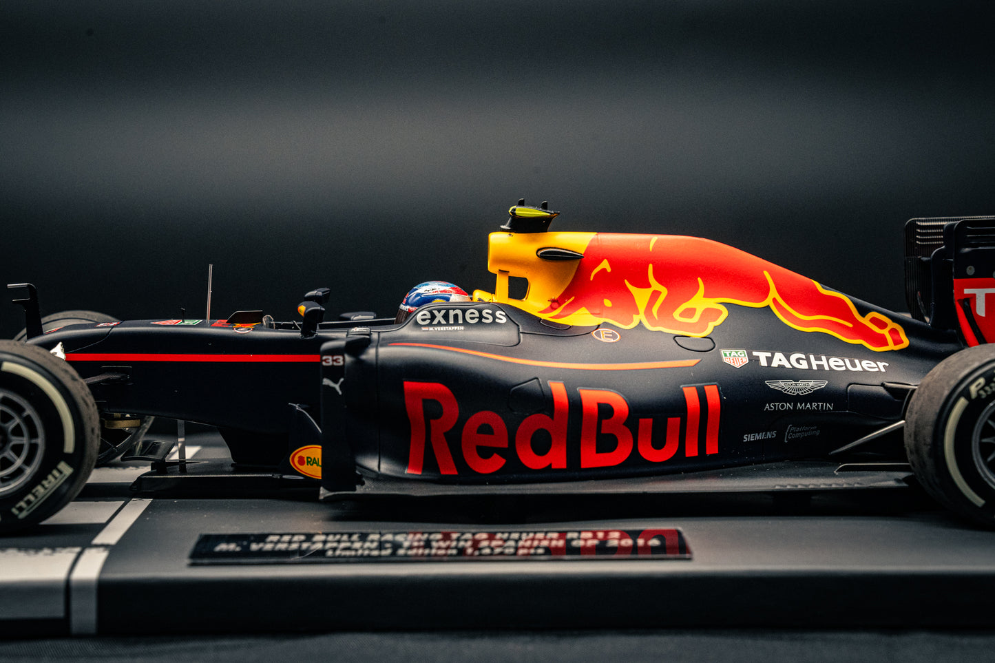 Max Verstappen #33 Red Bull RB12 - 1st. WIN GP Spanien Barcelona 2016 - lim. 1670 pcs.