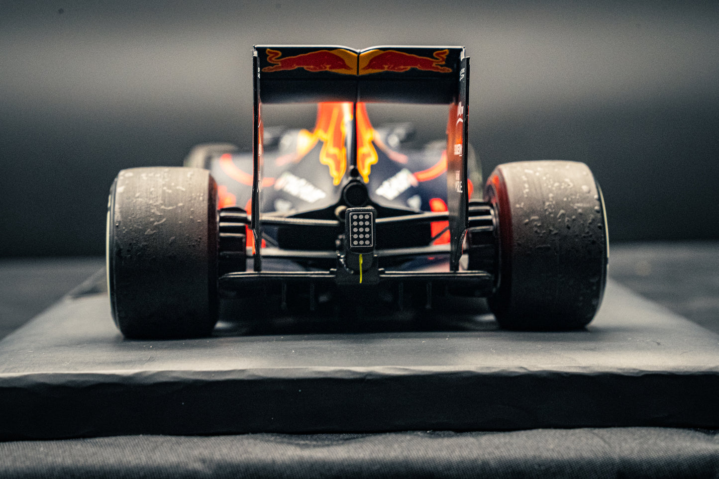 Max Verstappen #33 Red Bull RB12 - 1st. WIN GP Spanien Barcelona 2016 - lim. 1670 pcs.