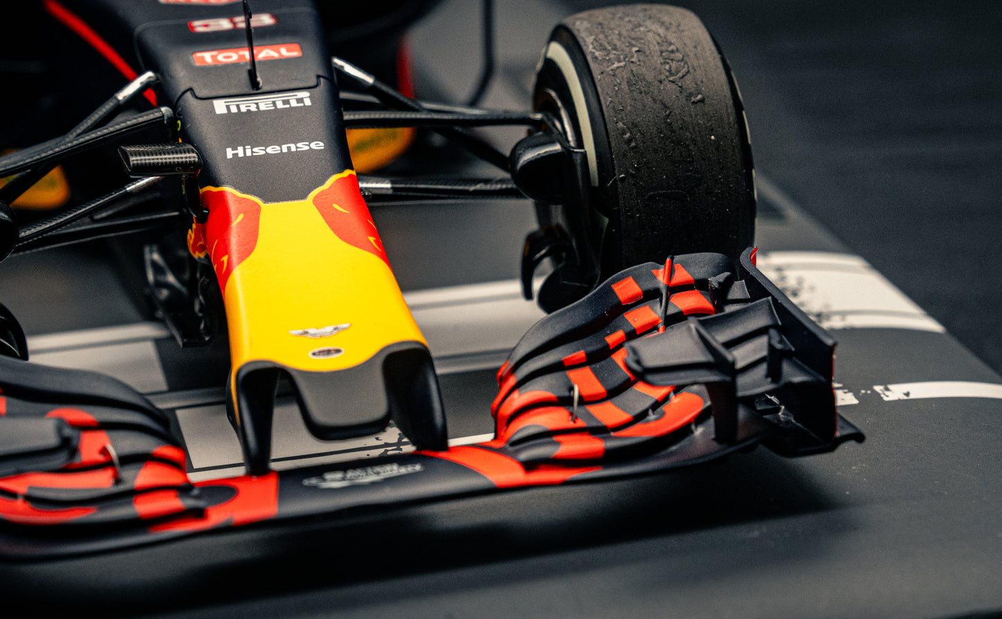 Max Verstappen #33 Red Bull RB12 - 1st. WIN GP Spanien Barcelona 2016 - lim. 1670 pcs.