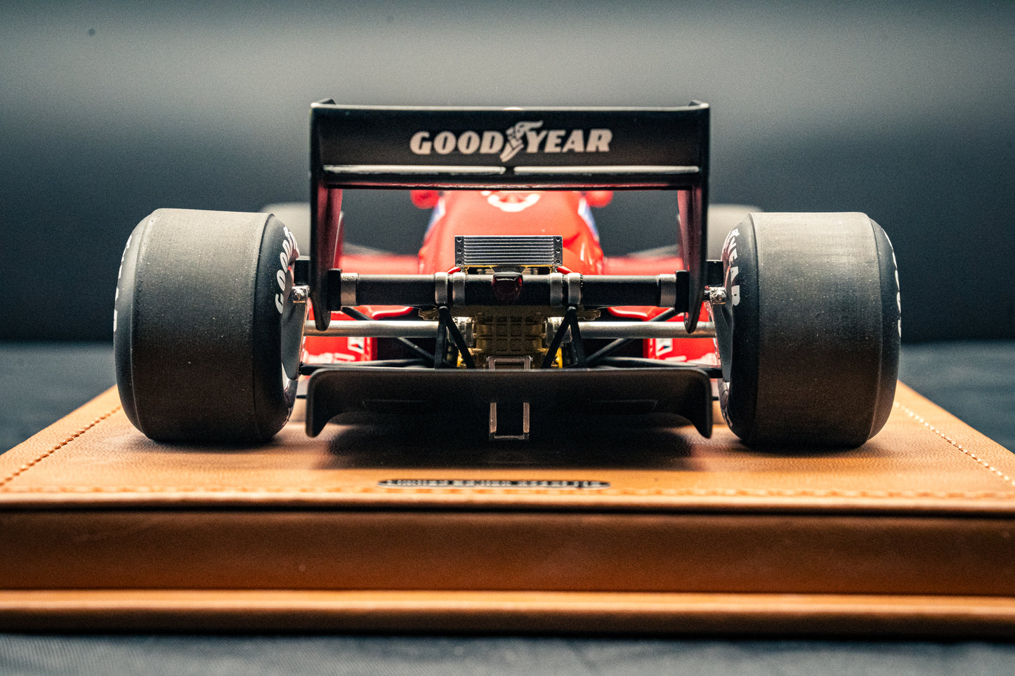 Ferrari F156-85 #27 Michele Alboreto - Winner Grand Prix Canada 1985 - lim. 110 Stk. Tecnomodel 1:18