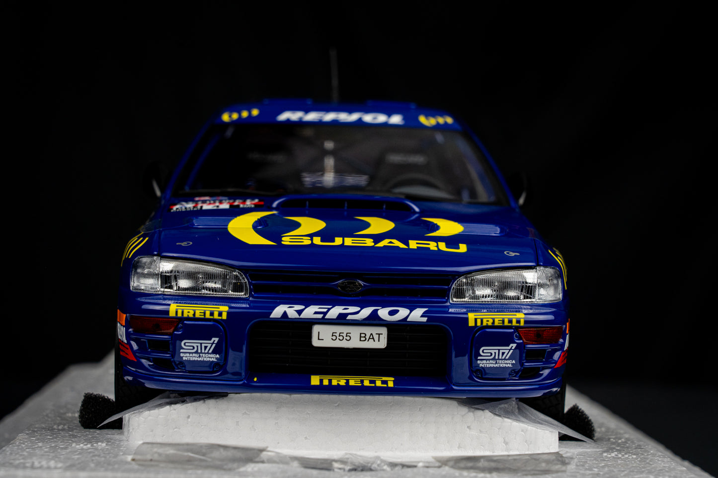 Subaru Impreza Gr. A  #4 C. McRae / D. Ringer L-555 BAT - RAC Rallye 1996 - Kyosho 1:18